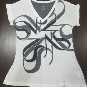 Simply Vera Vera Wang vneck tee